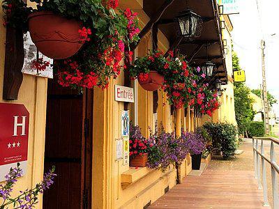 Hotel Logis La Sapiniere Remilly-Aillicourt Exterior foto